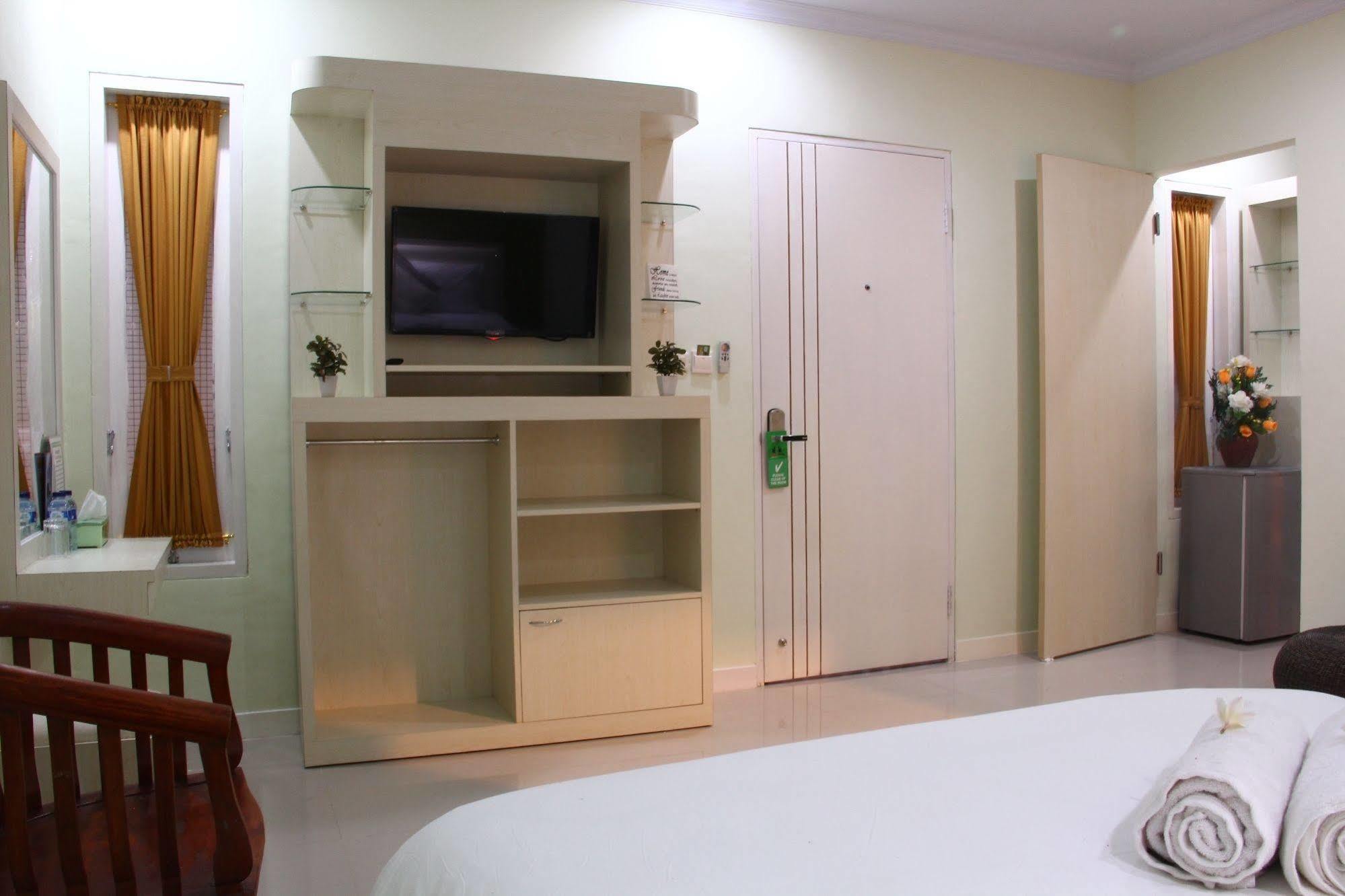 Dedy Beach Inn Kuta Lombok Dış mekan fotoğraf