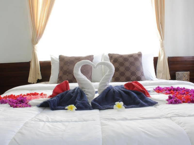 Dedy Beach Inn Kuta Lombok Dış mekan fotoğraf